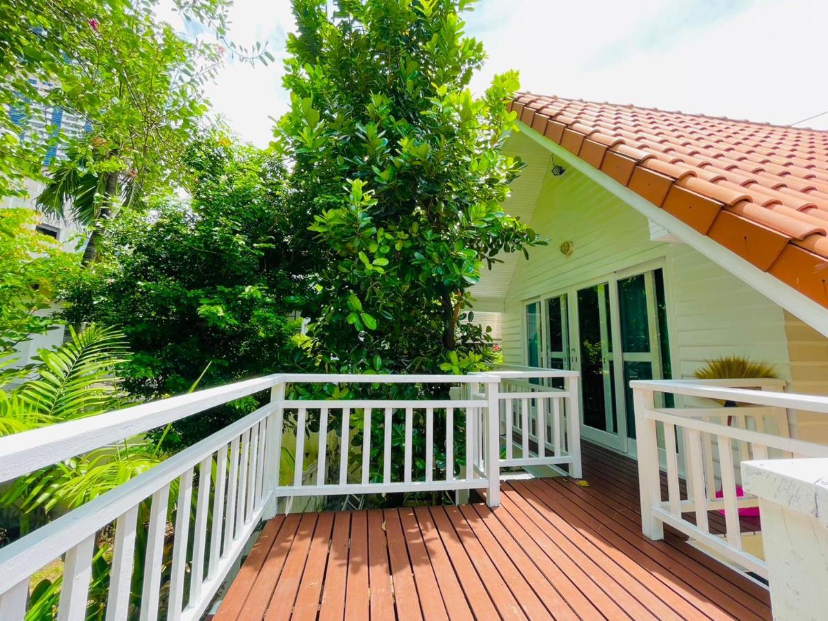 The Backyard 28 Villa Bangkok Exterior photo