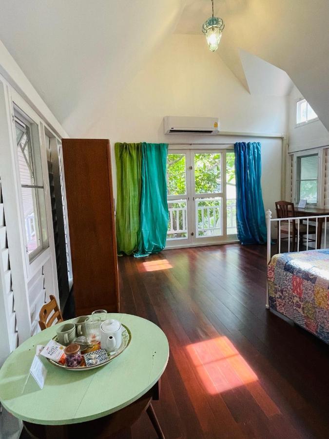The Backyard 28 Villa Bangkok Exterior photo